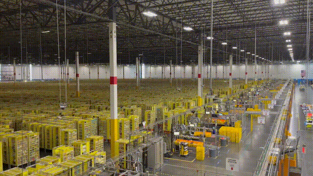 1698725653801520.gif 640.gif